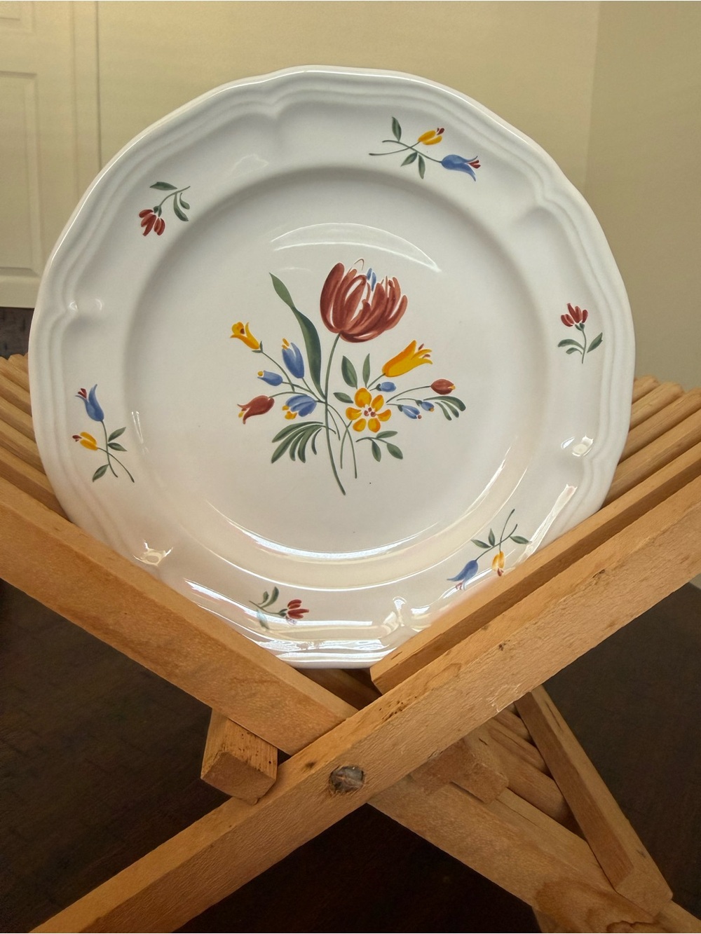 Set of 8 Anne Marie Ten Strawberry St. salad plates